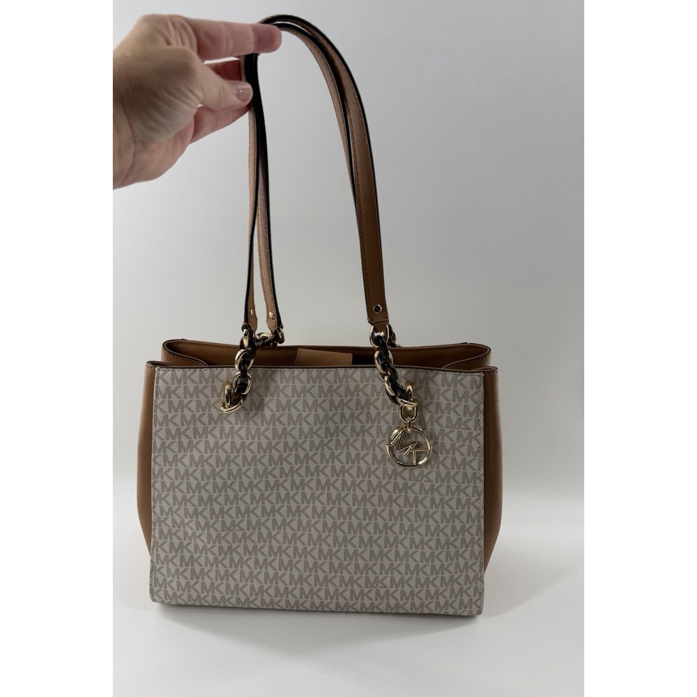 Michael Kors Susannah Tote Ladies Large Leather Handbag Vanilla